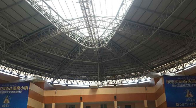 大渡口怎么区分管廊钢结构与桁架结构的管道支架